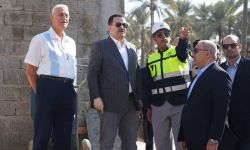 السوداني يجري جولة لمتابعة تقدم العمل في مشروع جسر غزّة العابر على نهر دجلة.